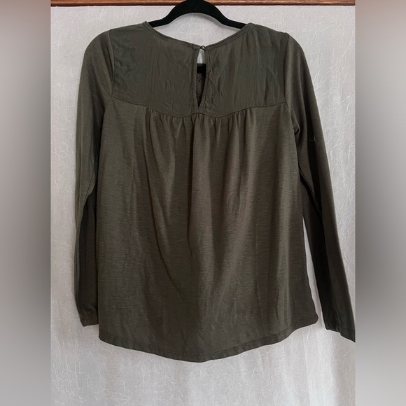 Knox rose green blouse​​​ - Picture 4 of 7